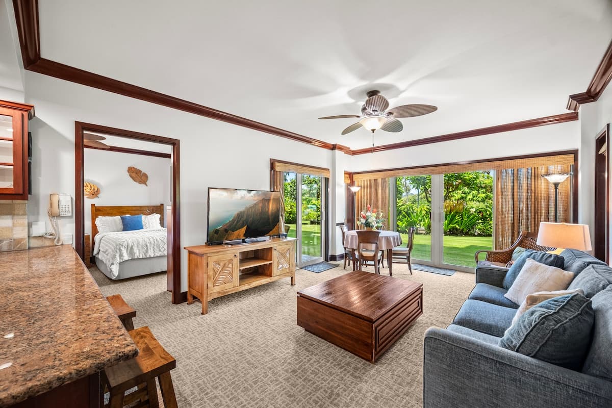 Waipouli Beach Resort E105 - Photo 1