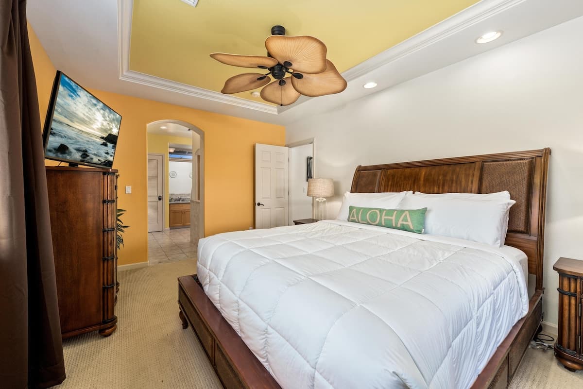 Townhouse in Waimea · ★4.88 · 2 bedrooms · 2 beds · 2 baths - Photo 5
