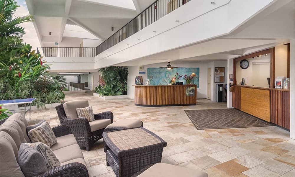 Condo in Kailua-Kona · ★4.89 · 2 bedrooms · 3 beds · 2 private baths - Photo 3