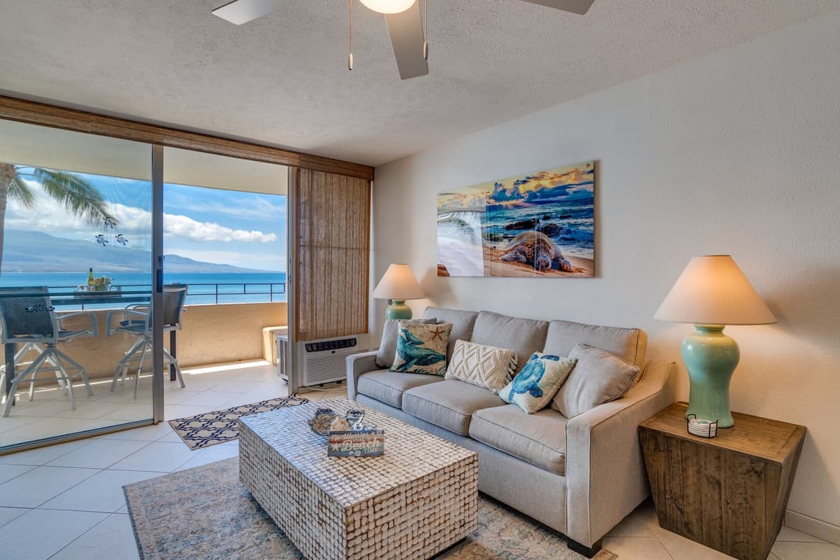 Condo in Wailuku · ★4.65 · 2 bedrooms · 3 beds · 2 baths - Photo 5