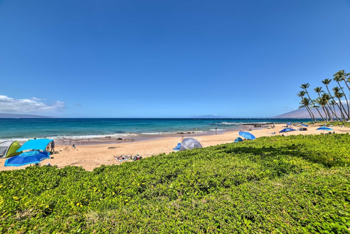 Condo in Kihei · ★4.33 · 2 bedrooms · 3 beds · 2 baths - Photo 1