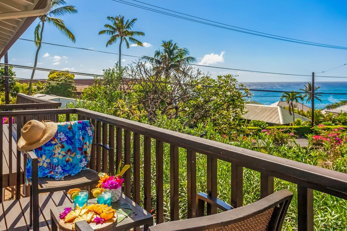 Condo in Koloa · ★4.76 · 2 bedrooms · 2 beds · 1 bath - Photo 1