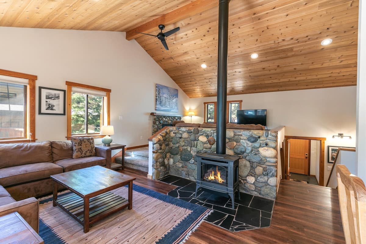 Serene Forest Chalet with Pool, Sauna & Game Room - Photo 4