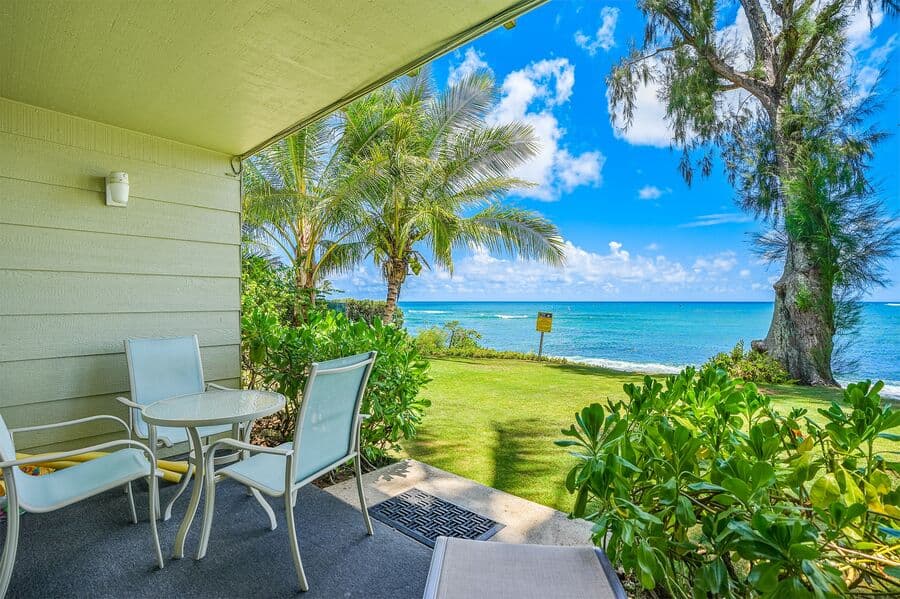 Condo in Kapaa · ★4.89 · 2 bedrooms · 2 beds · 1.5 baths - Photo 2