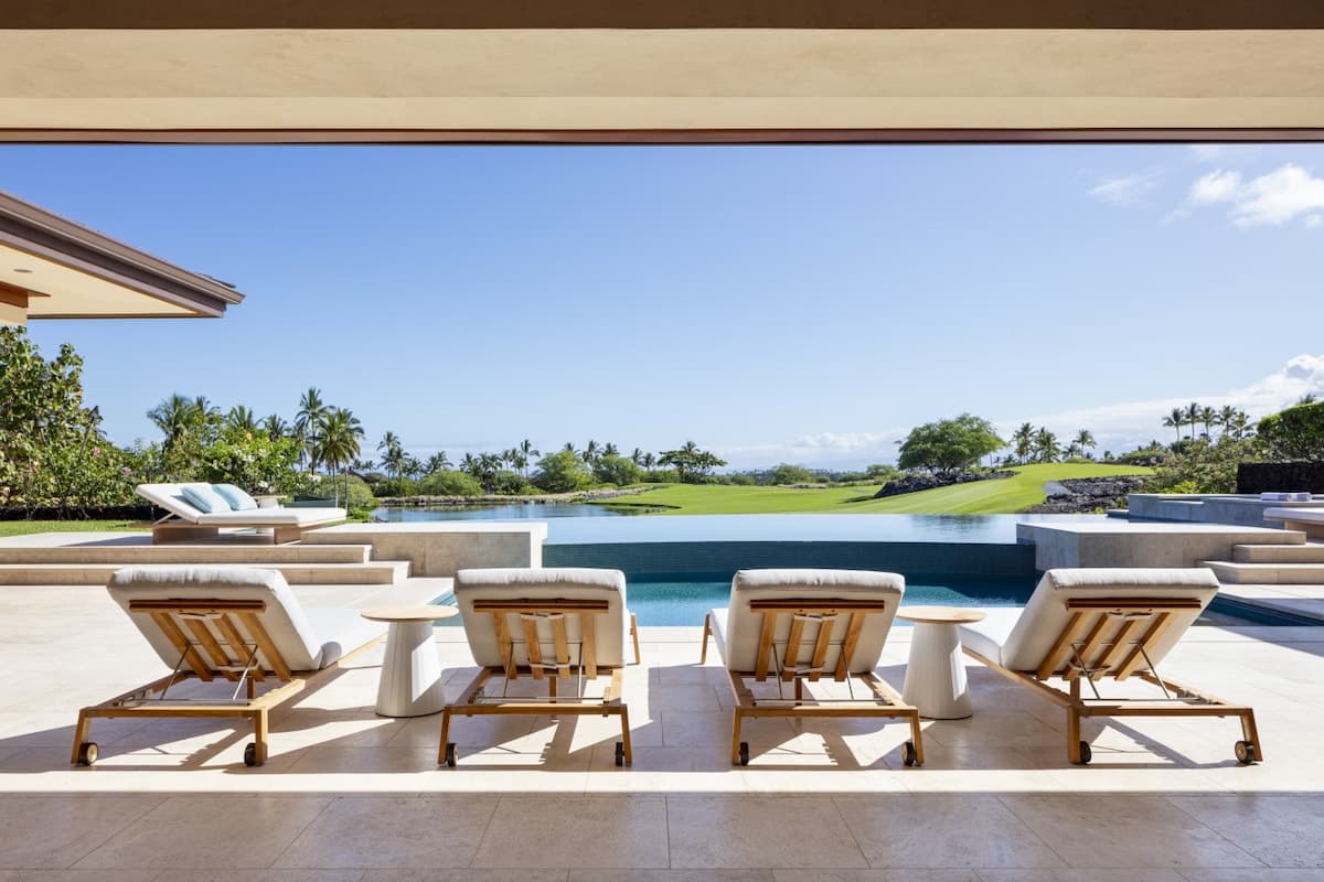 Villa in Kailua-Kona · ★5.0 · 4 bedrooms · 6 beds · 4.5 baths - Photo 2