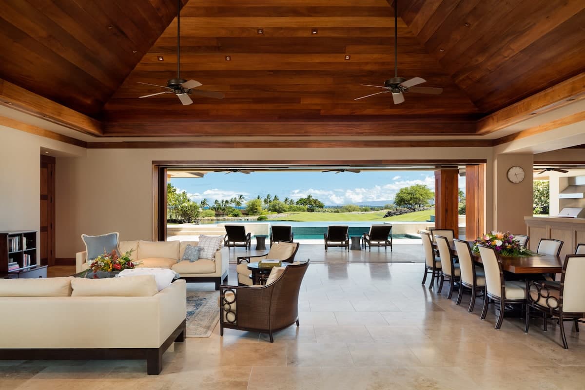 Villa in Kailua-Kona · ★5.0 · 4 bedrooms · 6 beds · 4.5 baths - Photo 4