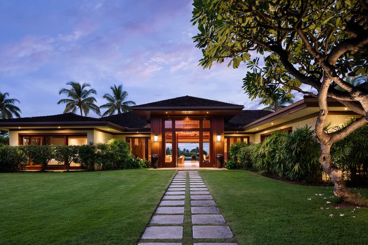 Villa in Kailua-Kona · ★5.0 · 4 bedrooms · 6 beds · 4.5 baths - Photo 3