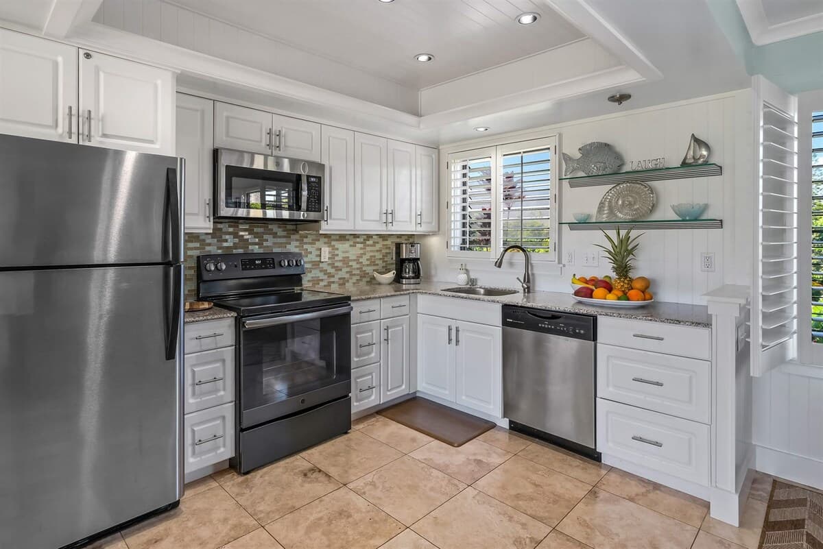 Condo in Princeville · ★4.94 · 2 bedrooms · 2 beds · 2 baths - Photo 5