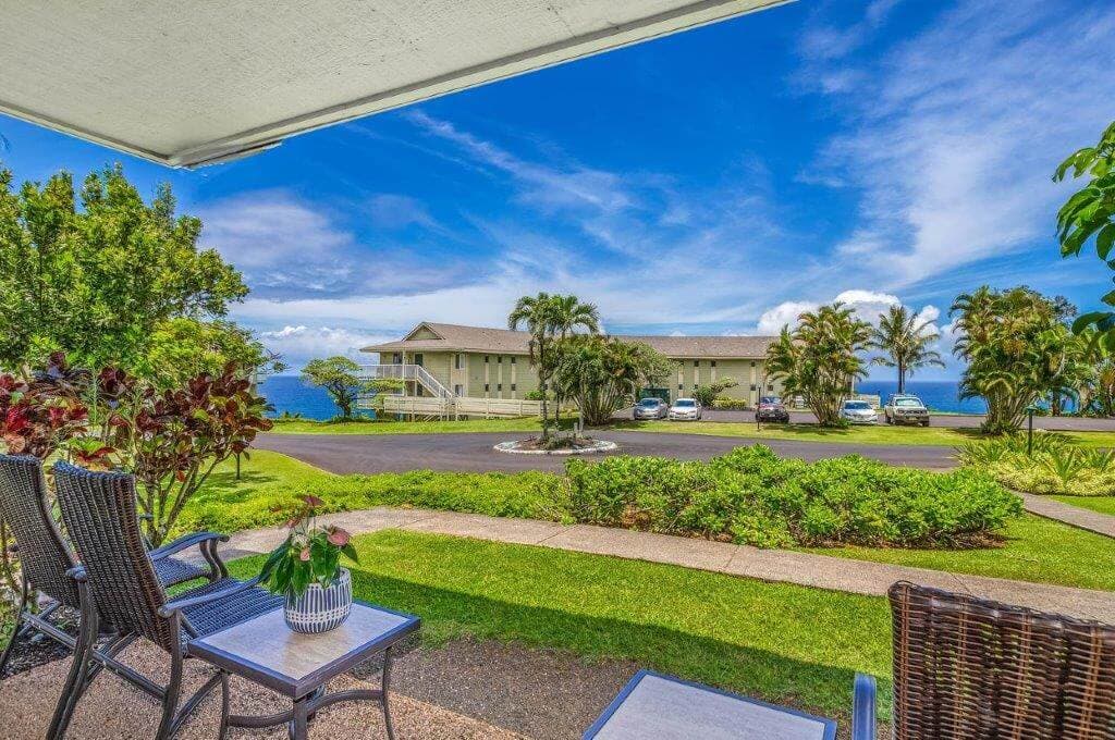 Condo in Princeville · ★4.94 · 2 bedrooms · 2 beds · 2 baths - Photo 1