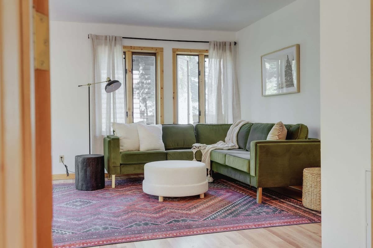 Scandinavian Mountain Hideaway with Fireplace - Photo 5