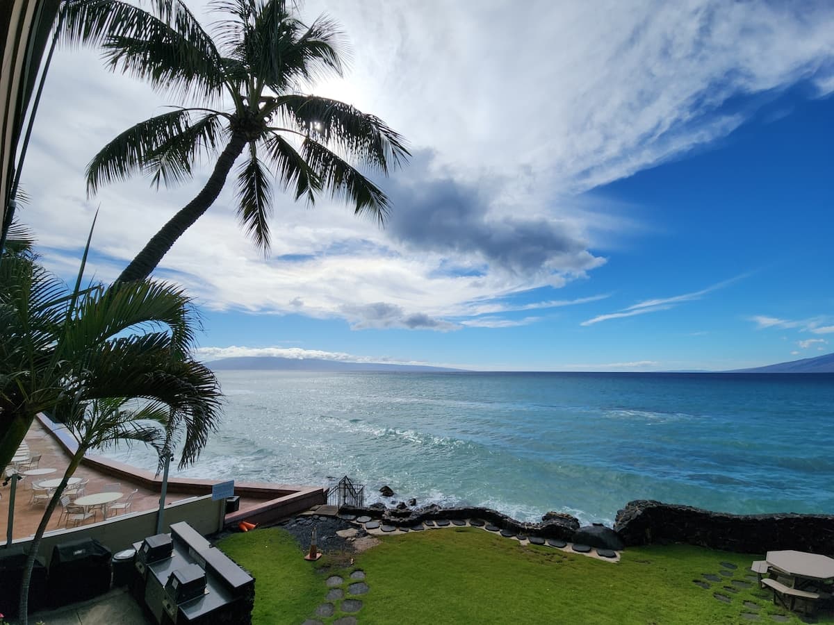 Condo in Lahaina · ★4.83 · 1 bedroom · 1 bed · 1 bath - Photo 1