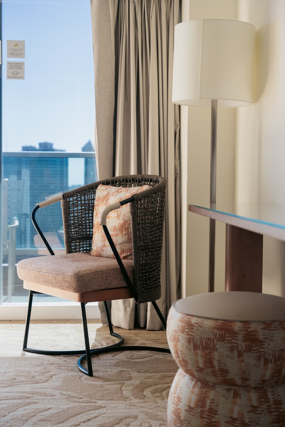 Condo in Honolulu · ★5.0 · 1 bedroom · 2 beds · 1 shared bath - Photo 5