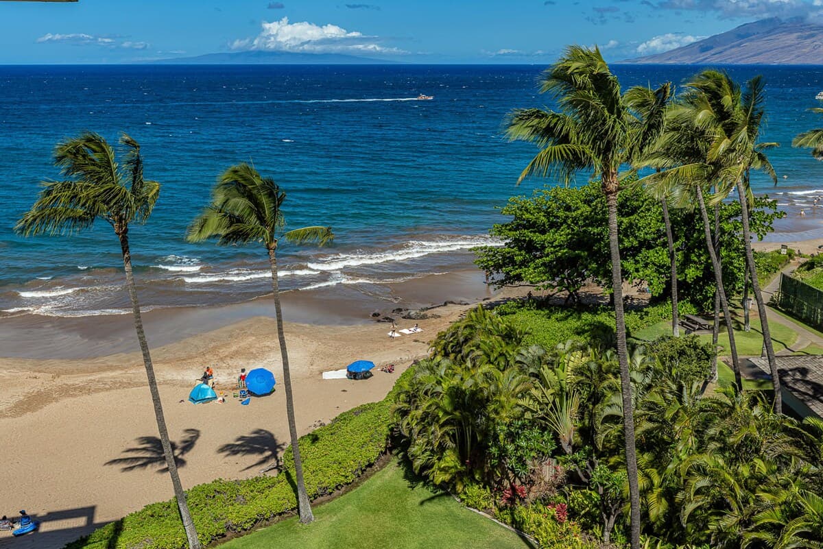 Condo in Wailea · ★5.0 · 1 bedroom · 1 bed · 2 baths - Photo 3