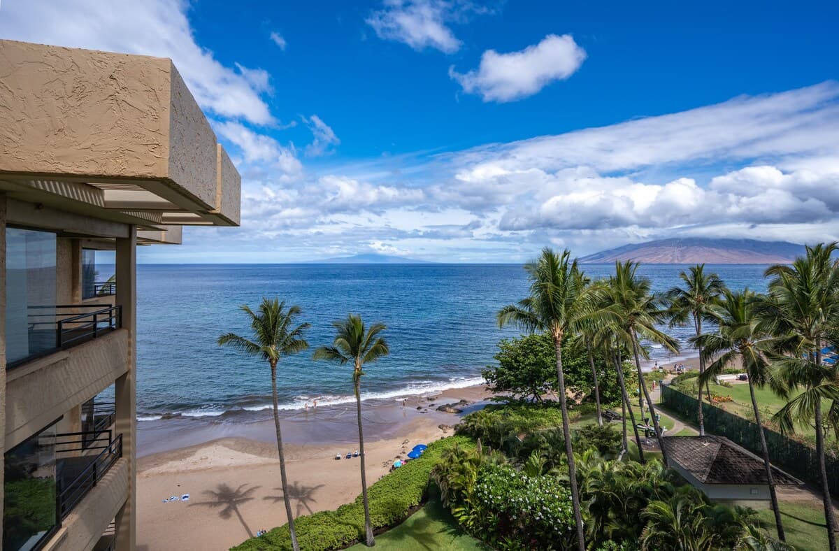 Condo in Wailea · ★5.0 · 1 bedroom · 1 bed · 2 baths - Photo 4