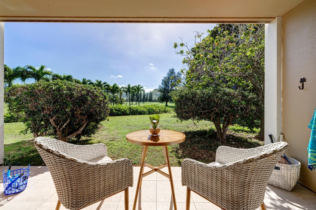 Condo in Kahuku · ★4.93 · 1 bedroom · 1 bed · 1 shared bath - Photo 1
