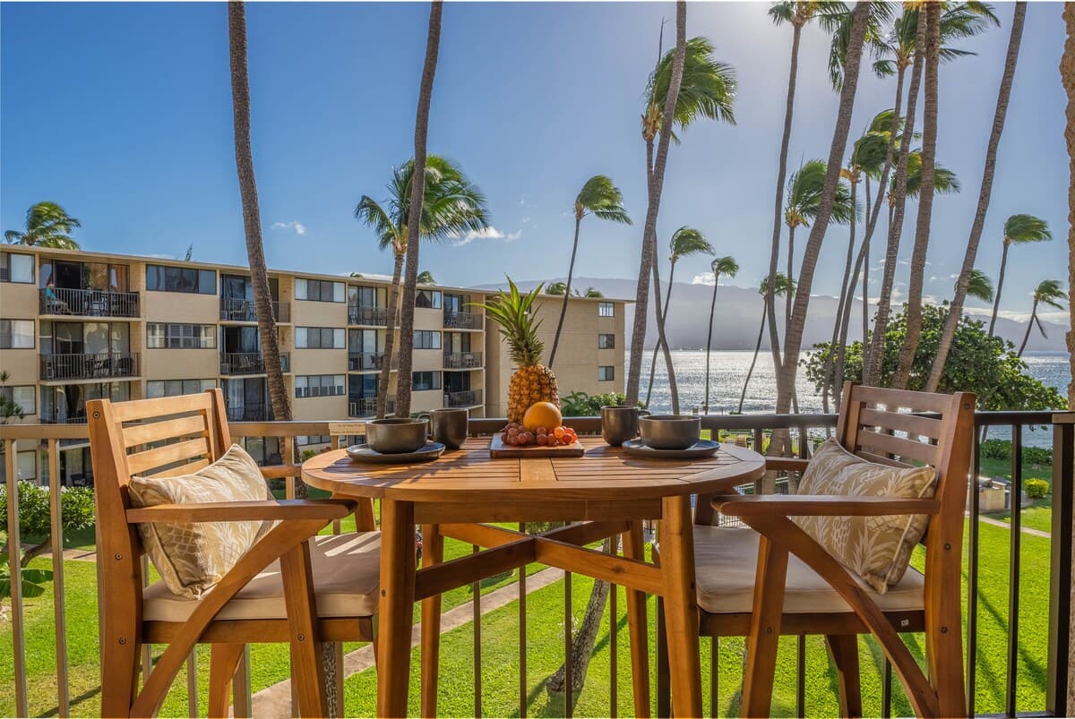 Condo in Wailuku · ★4.79 · 2 bedrooms · 3 beds · 2 baths - Photo 3