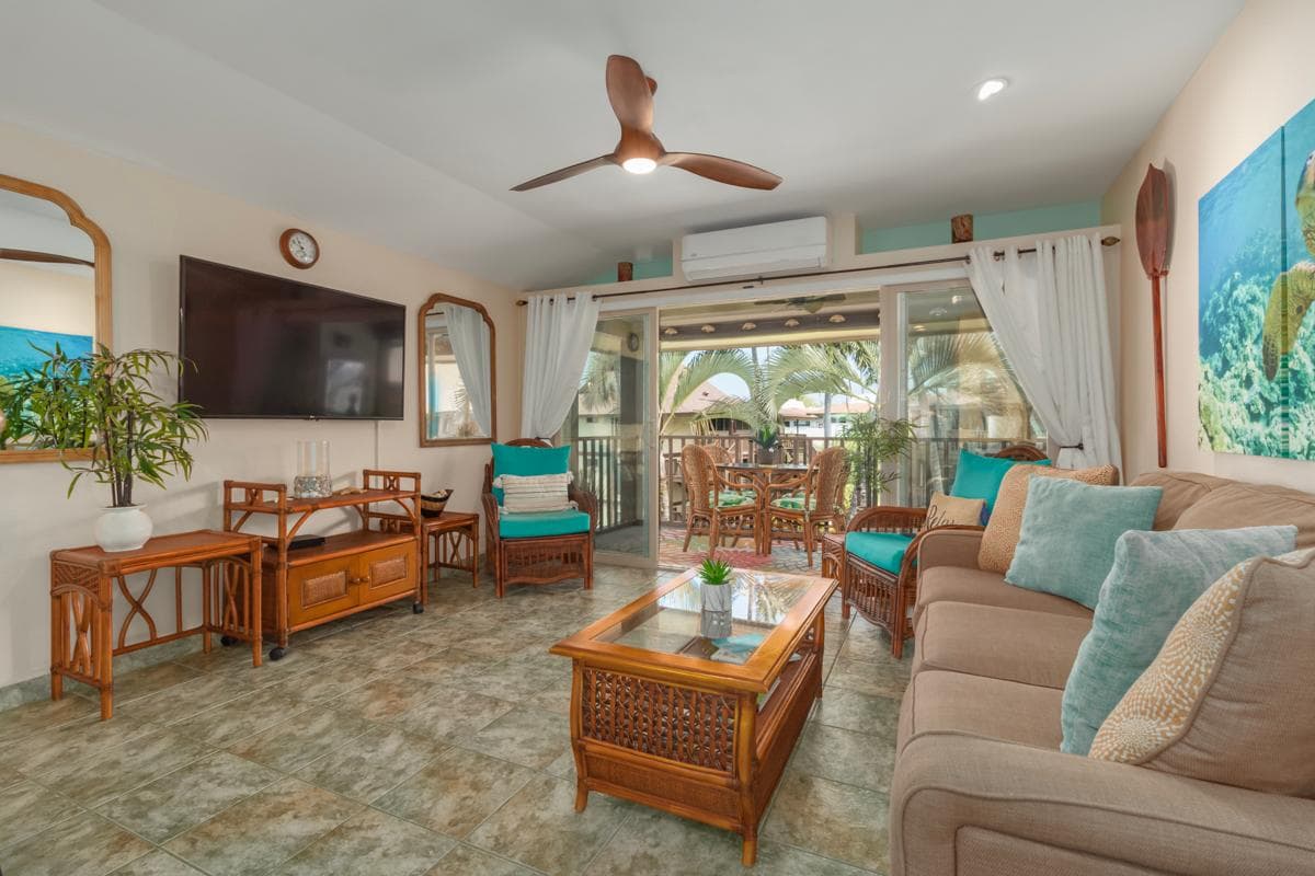 Condo in Kailua-Kona · ★5.0 · 1 bedroom · 2 beds · 1 private bath - Photo 3