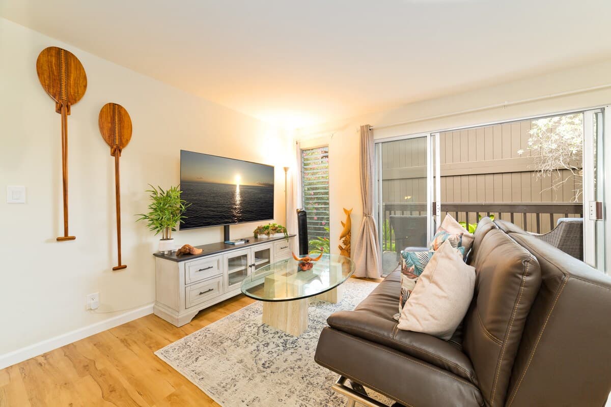 Condo in Kailua-Kona · ★4.81 · 1 bedroom · 2 beds · 1.5 private baths - Photo 1