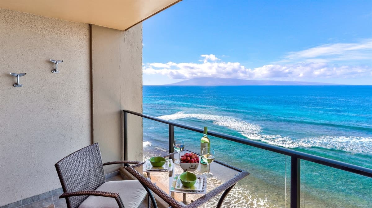 Condo in Lahaina · ★5.0 · Studio · 2 beds · 1 bath - Photo 4