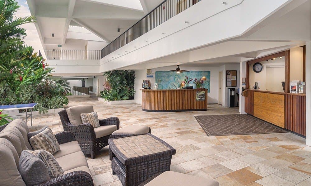Resort in Kailua-Kona · ★4.75 · 2 bedrooms · 3 beds · 2 private baths - Photo 3