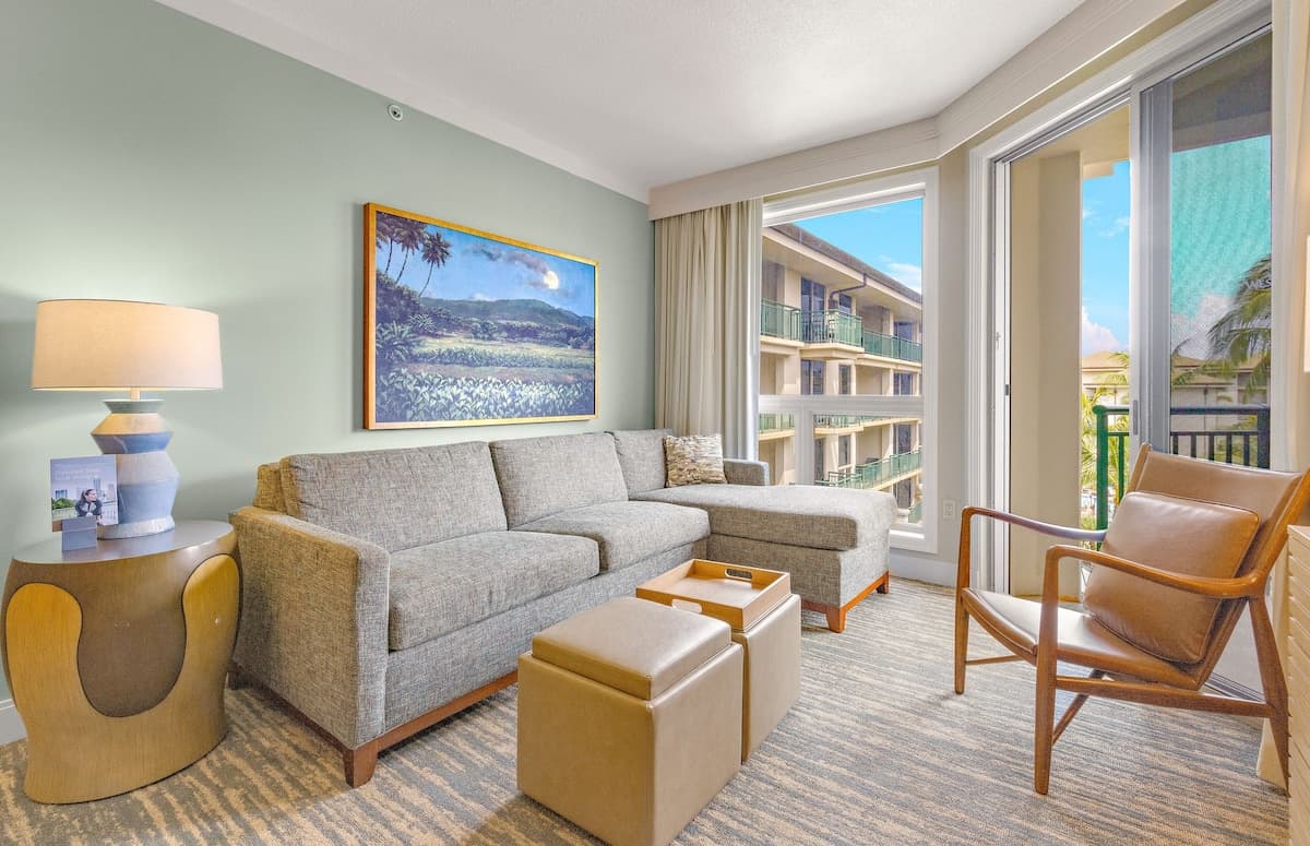 Condo in Lahaina · ★4.75 · 2 bedrooms · 4 beds · 2 shared baths - Photo 2