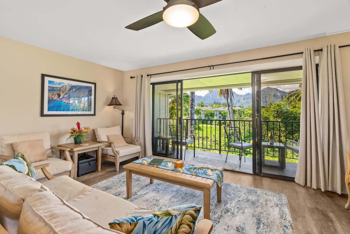 Condo in Princeville · ★4.94 · 2 bedrooms · 2 beds · 2 private baths - Photo 5