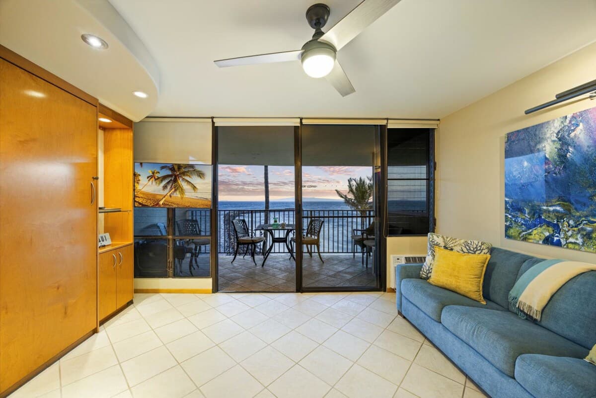 Condo in Wailuku · ★4.81 · 1 bedroom · 2 beds · 1 bath - Photo 3