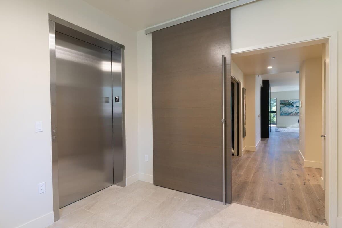 Condo in Crystal Bay · 3 bedrooms · 4 beds · 2.5 private baths - Photo 5