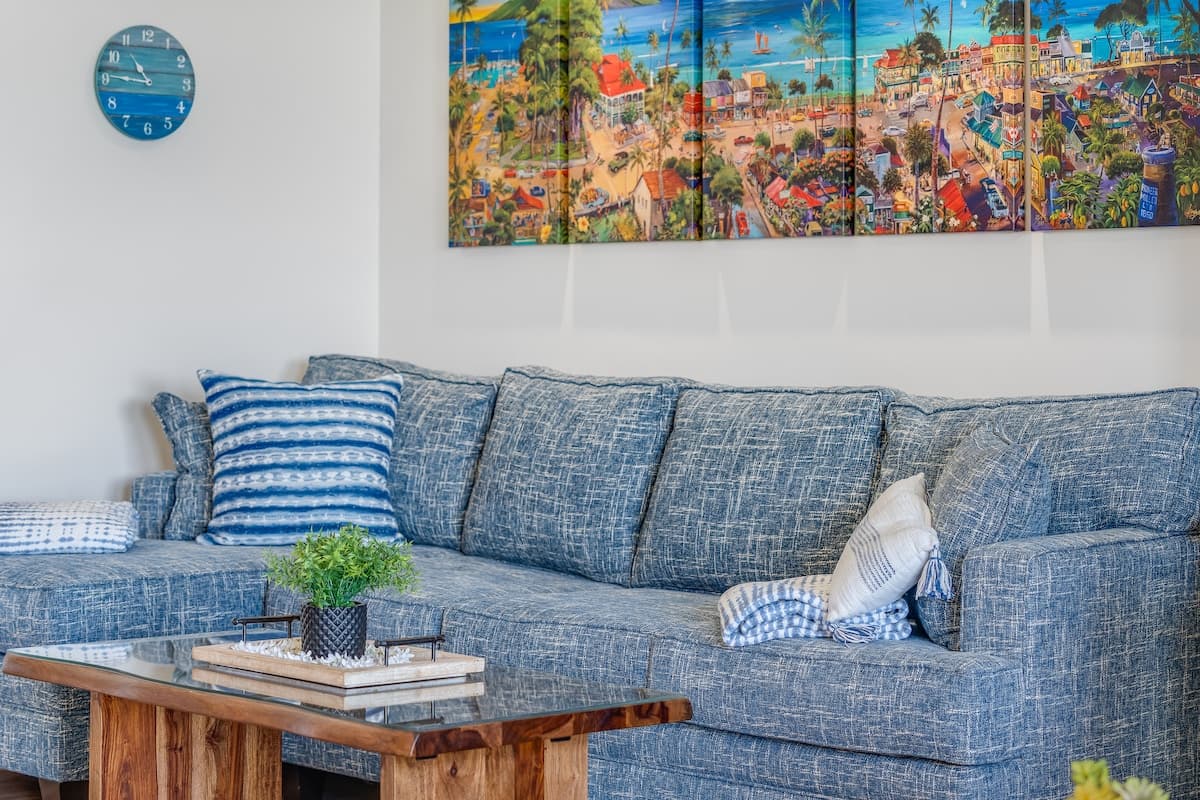 Condo in Lahaina · ★5.0 · 1 bedroom · 2 beds · 2 baths - Photo 5
