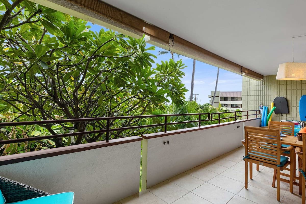 Condo in Kailua-Kona · ★4.88 · 2 bedrooms · 3 beds · 2 baths - Photo 5
