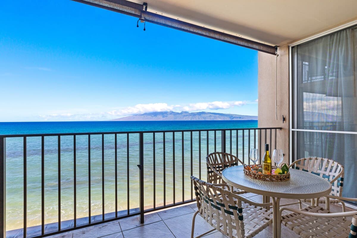 Condo in Lahaina · ★4.75 · 1 bedroom · 2 beds · 1 private bath - Photo 2