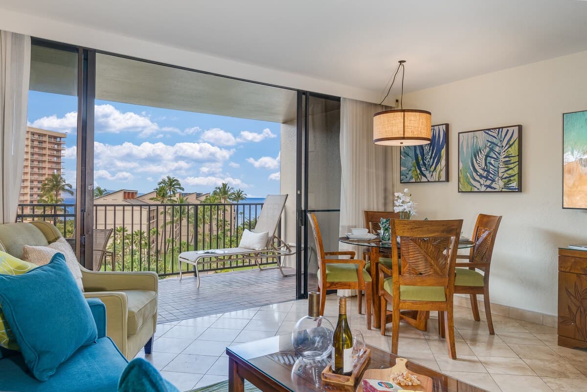 Condo in Lahaina · ★4.75 · 2 bedrooms · 4 beds · 2 baths - Photo 4