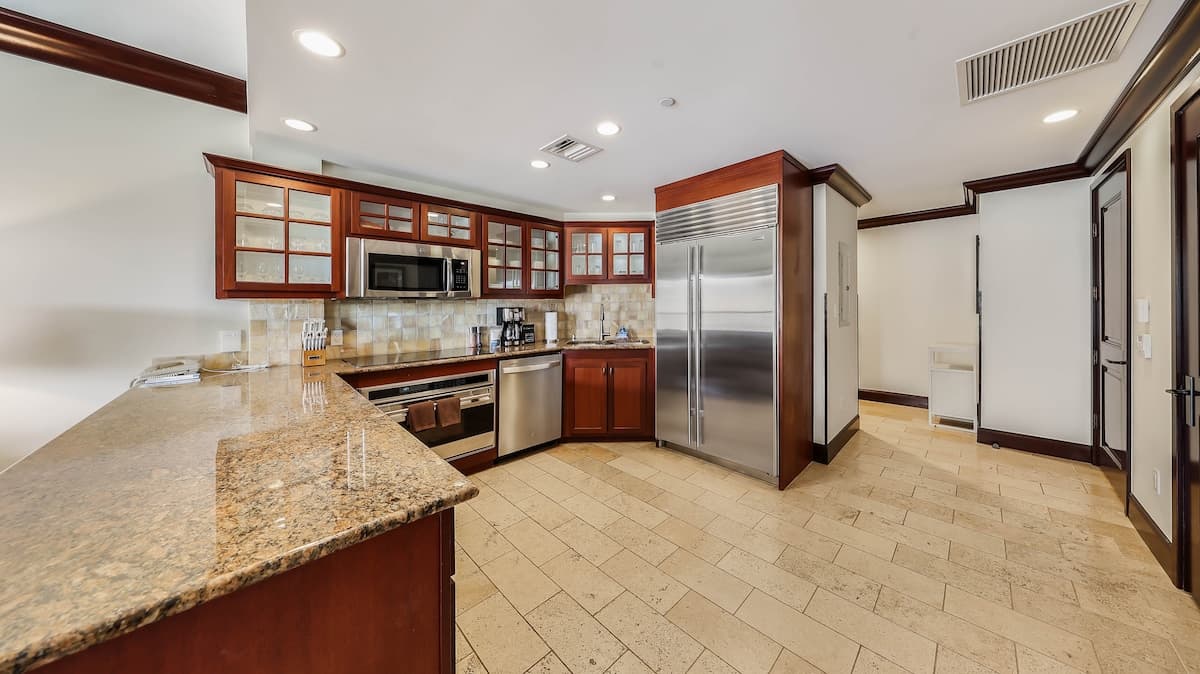 Condo in Kapaa · ★5.0 · 1 bedroom · 2 beds · 2 shared baths - Photo 4