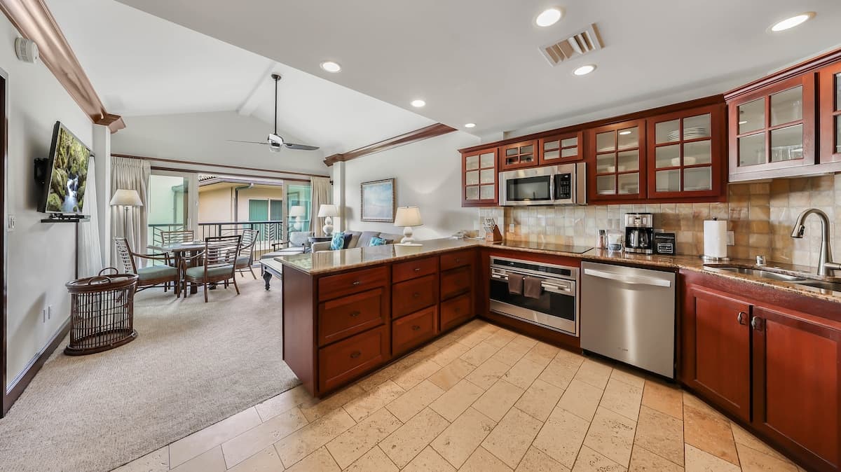 Condo in Kapaa · ★5.0 · 1 bedroom · 2 beds · 2 shared baths - Photo 5