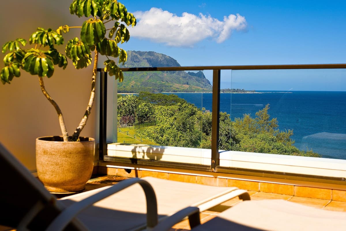 Condo in Princeville · ★4.0 · 2 bedrooms · 3 beds · 2 private baths - Photo 2