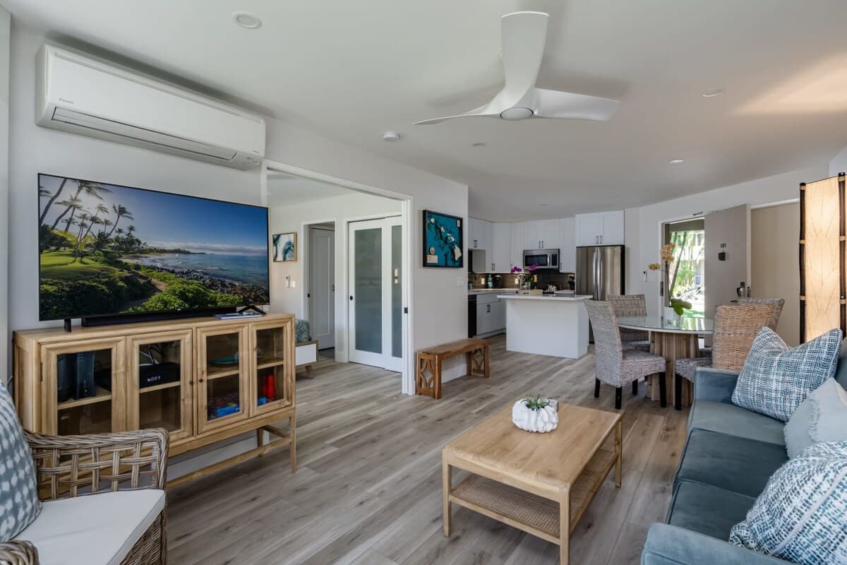 Condo in Kihei · ★4.89 · 1 bedroom · 2 beds · 1 bath - Photo 3
