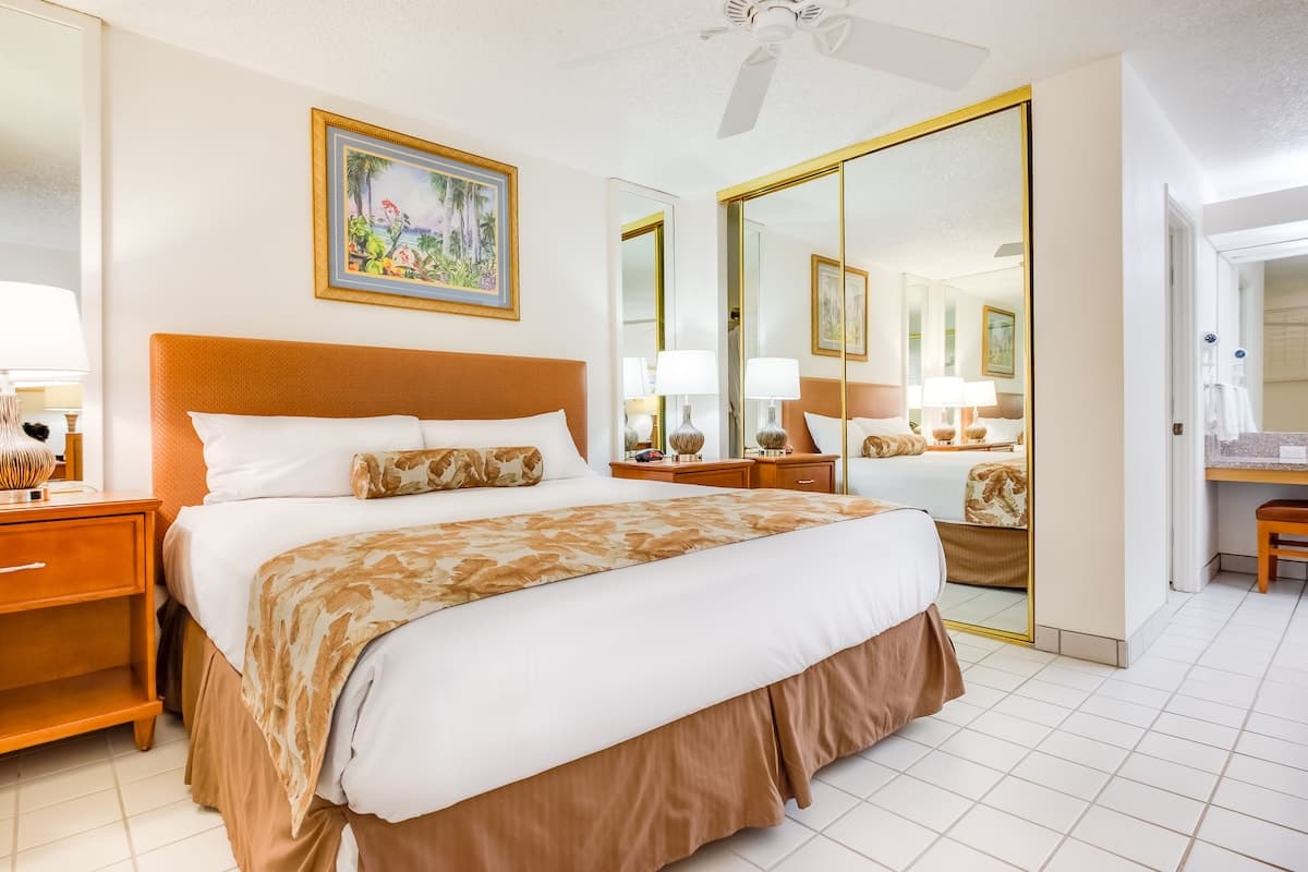 Condo in Kihei · ★4.83 · 1 bedroom · 2 beds · 1 private bath - Photo 3