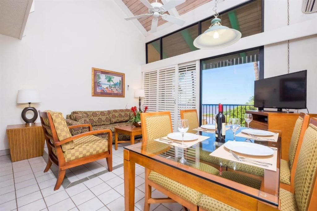 Condo in Kihei · ★4.83 · 1 bedroom · 2 beds · 1 private bath - Photo 2