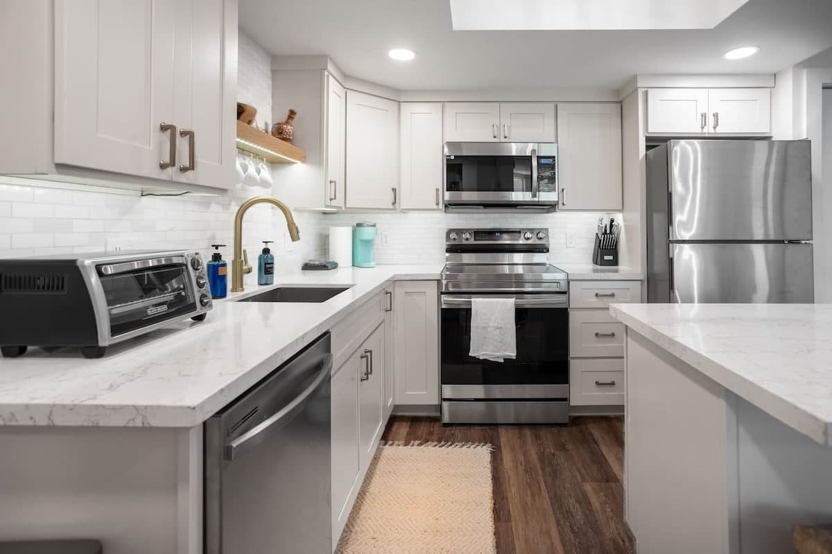 Condo in Kihei · ★4.94 · 1 bedroom · 2 beds · 1 shared bath - Photo 5