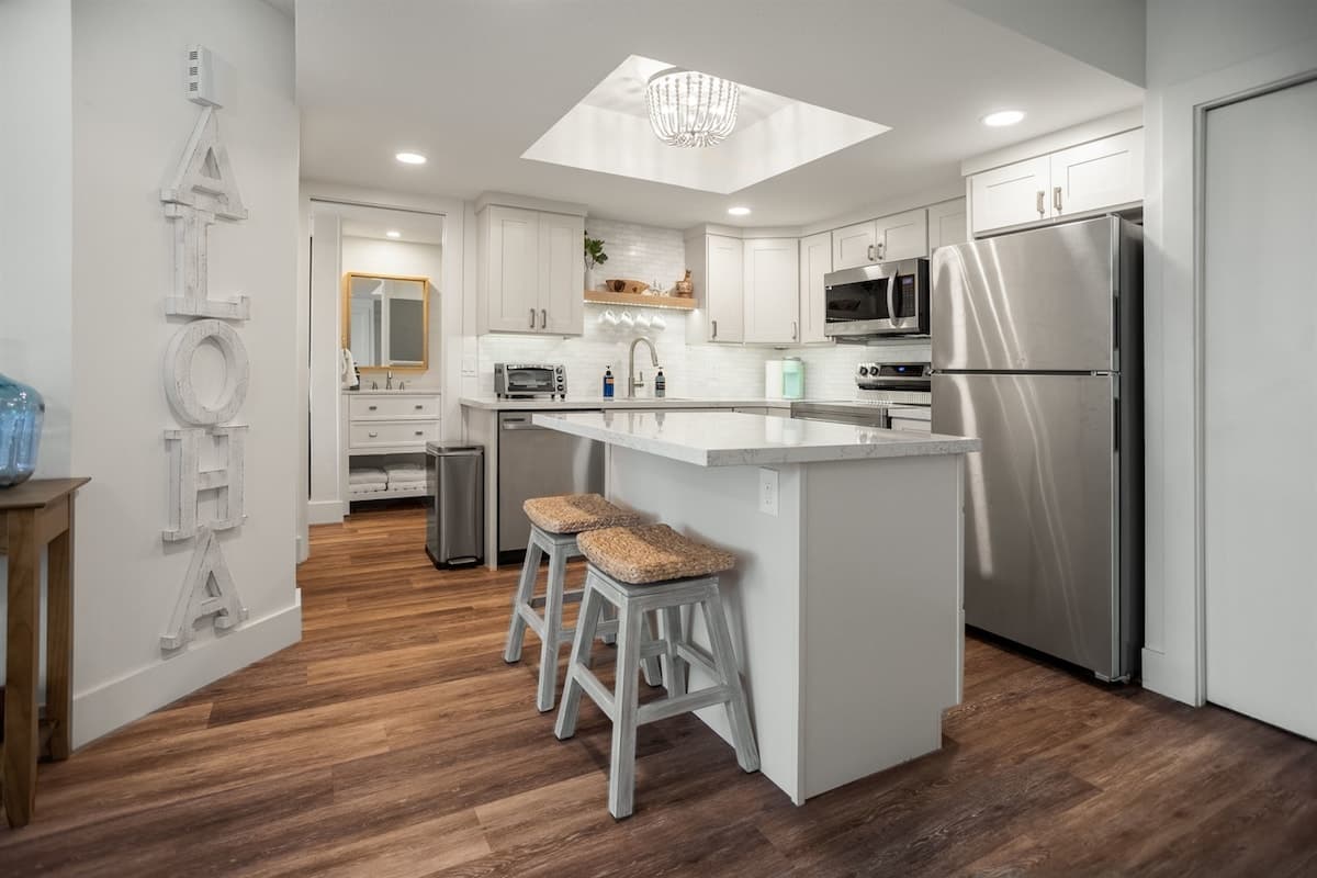 Condo in Kihei · ★4.94 · 1 bedroom · 2 beds · 1 shared bath - Photo 4