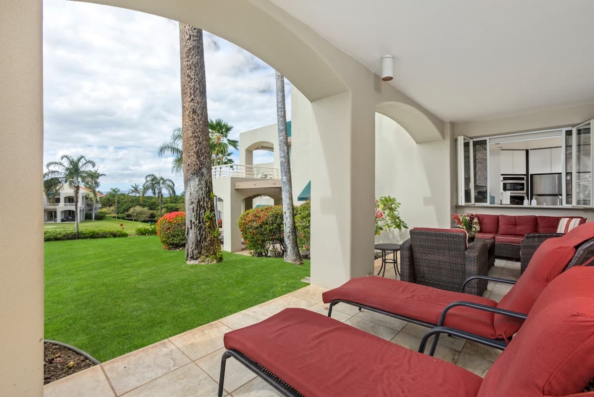 Condo in Wailea · ★5.0 · 1 bedroom · 2 beds · 2 baths - Photo 2