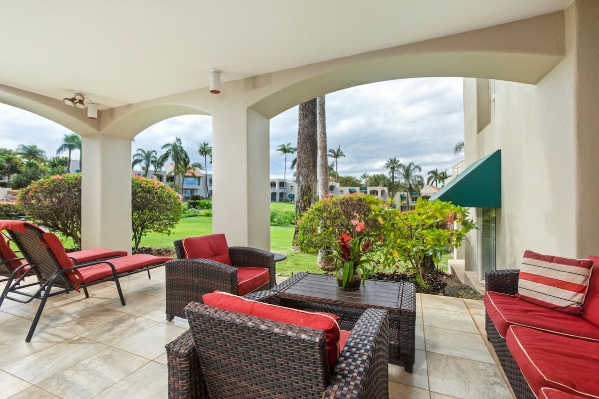 Condo in Wailea · ★5.0 · 1 bedroom · 2 beds · 2 baths - Photo 4