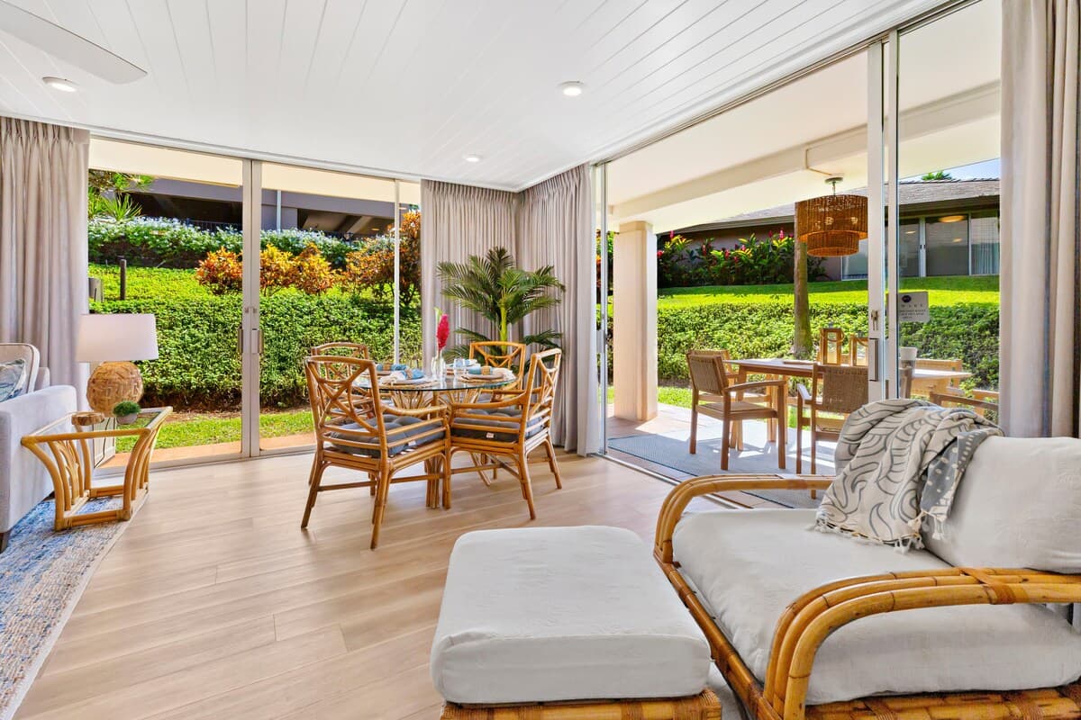 Condo in Lahaina · ★4.95 · 1 bedroom · 2 beds · 1 bath - Photo 5