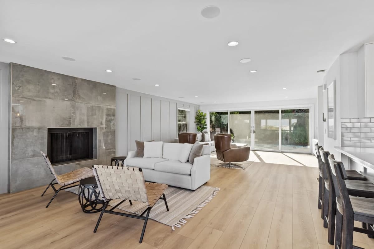 Modern Bay View Home w/ Private Deck & Office - Photo 4