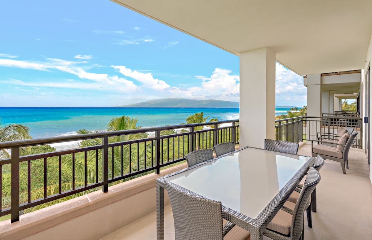 Condo in Lahaina · ★5.0 · 3 bedrooms · 4 beds · 2 baths - Photo 3