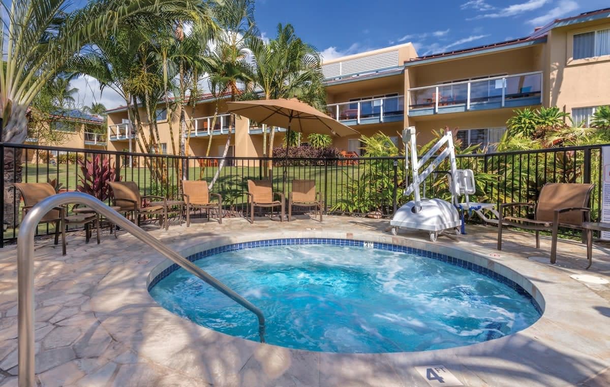 Resort in Kailua-Kona · ★5.0 · 1 bedroom · 2 beds · 1 private bath - Photo 2