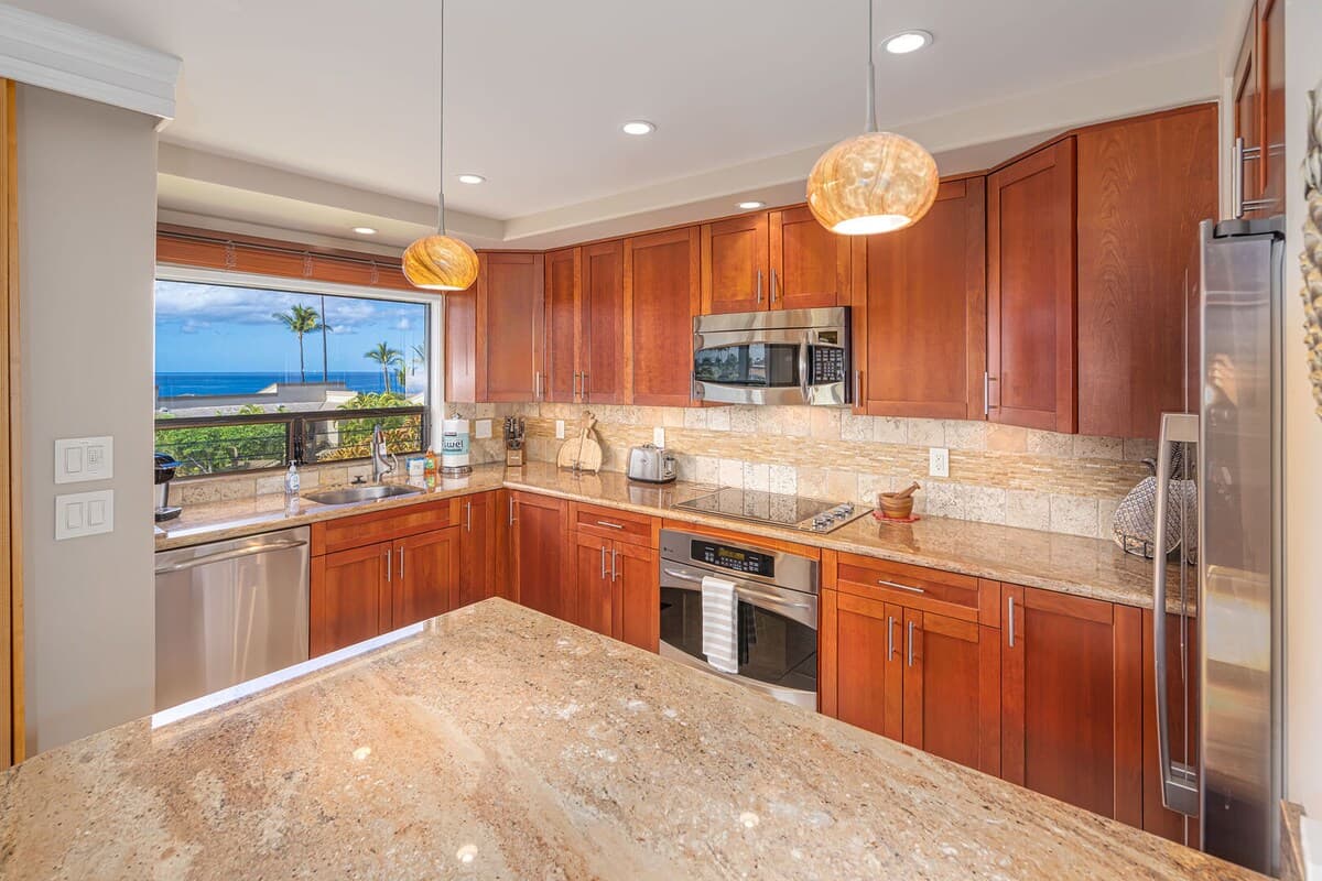Condo in Kihei · ★5.0 · 1 bedroom · 1 bed · 2 baths - Photo 2