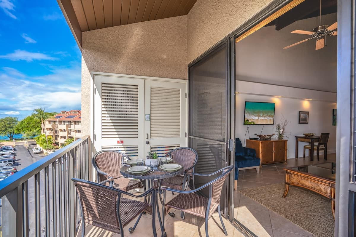 Condo in Kihei · ★4.6 · 2 bedrooms · 3 beds · 2 shared baths - Photo 5
