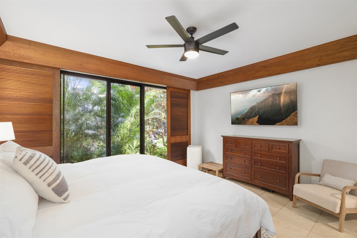 Condo in Koloa · ★4.89 · 1 bedroom · 1 bed · 2 baths - Photo 5