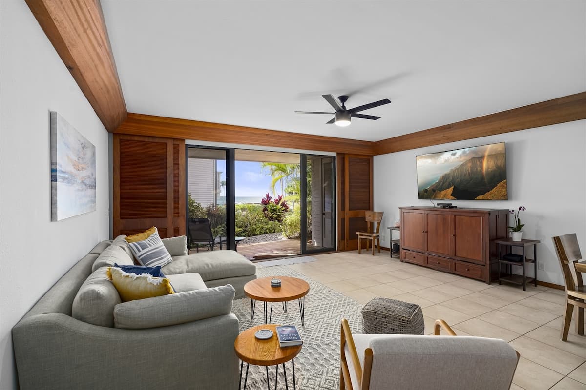 Condo in Koloa · ★4.89 · 1 bedroom · 1 bed · 2 baths - Photo 3